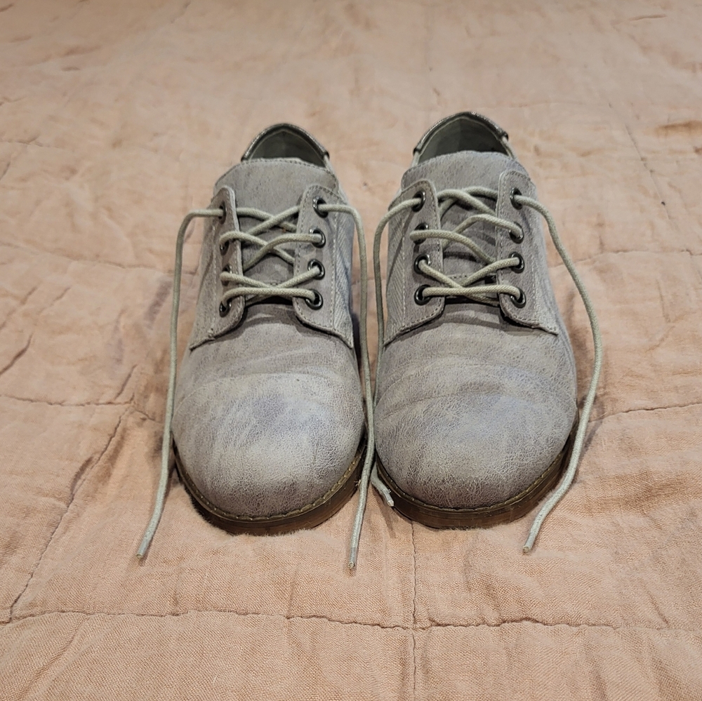 SOFTMOC women's MEGHAN Oxford-style shoe